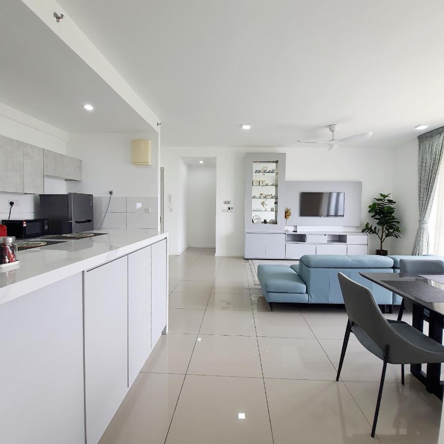 The Glass Homestay Πουτρατζάγια Εξωτερικό φωτογραφία