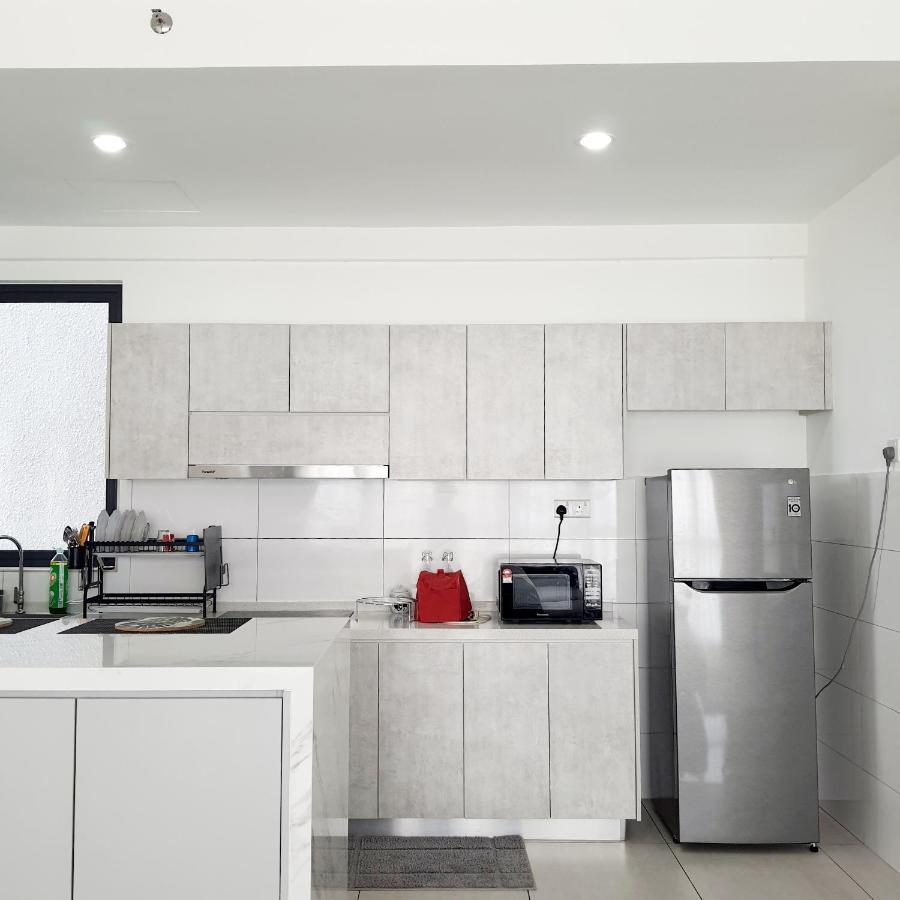 The Glass Homestay Πουτρατζάγια Εξωτερικό φωτογραφία