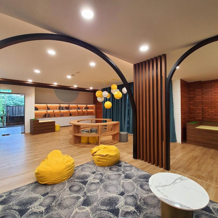 The Glass Homestay Πουτρατζάγια Εξωτερικό φωτογραφία