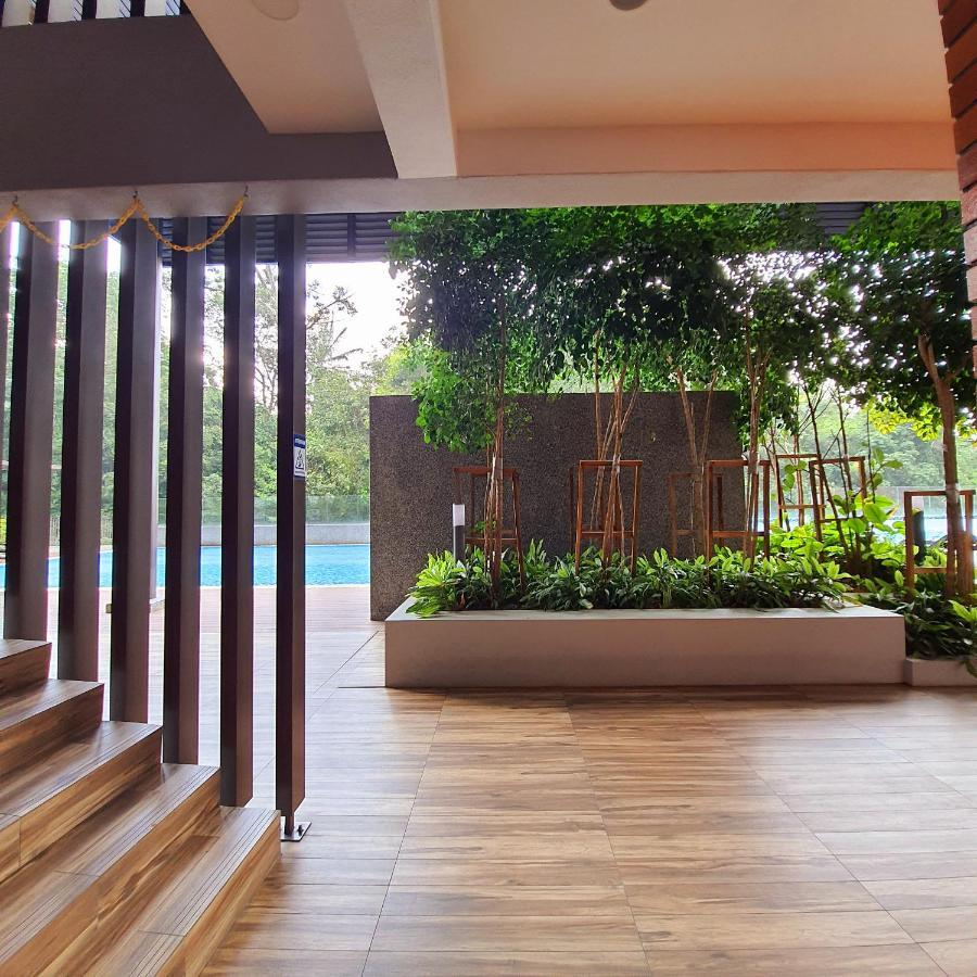The Glass Homestay Πουτρατζάγια Εξωτερικό φωτογραφία
